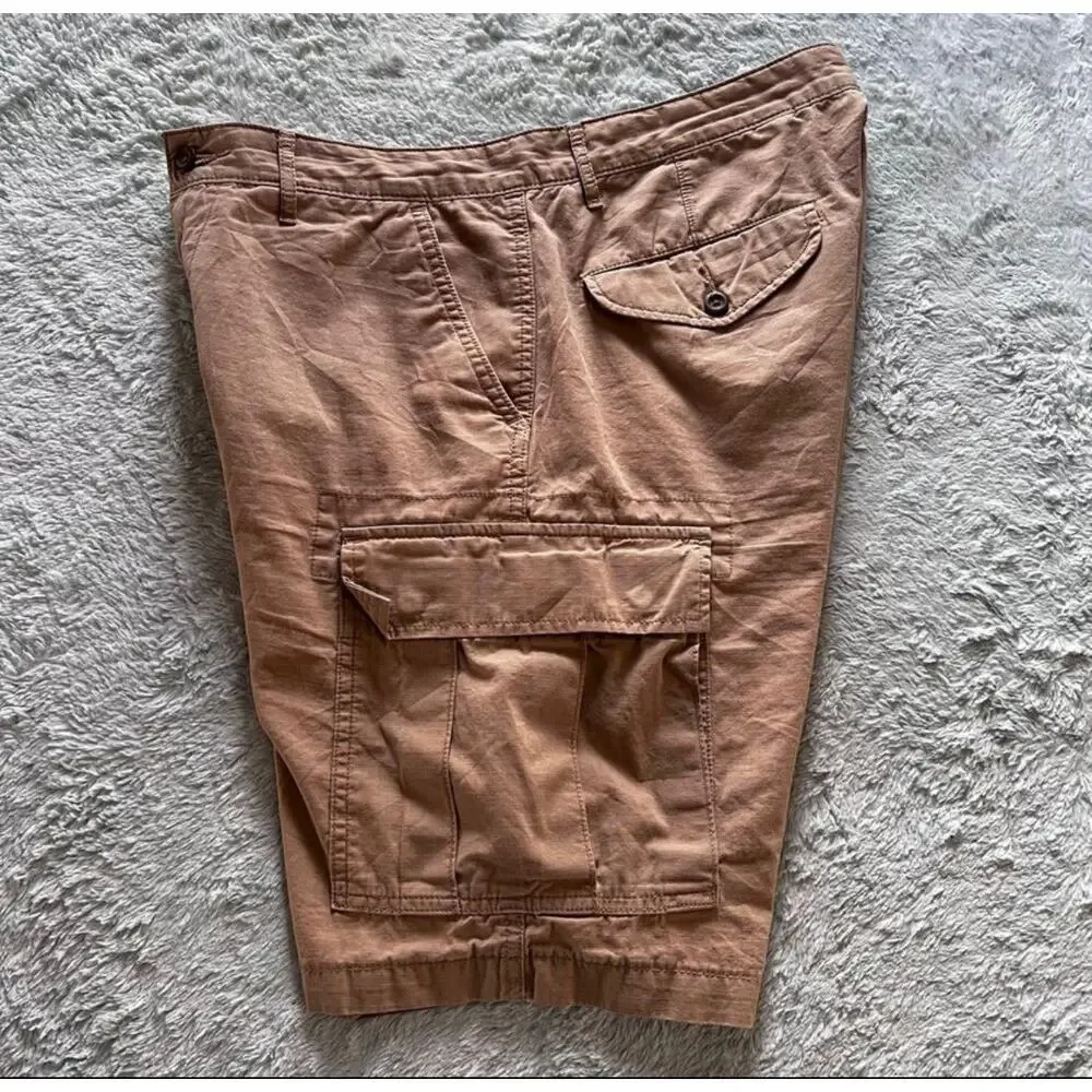 Levi’s Men’s Size 32 beige Cargo Shorts